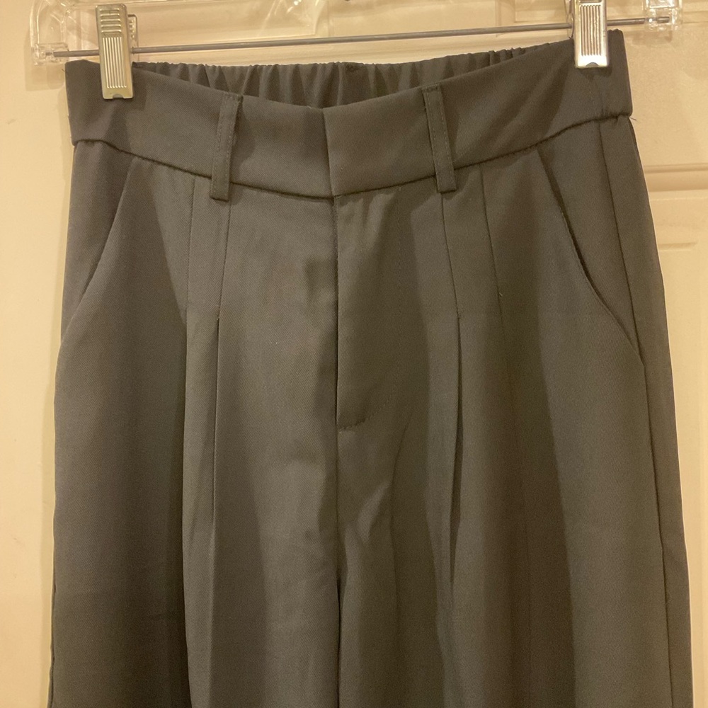 High Waist Pants, Pleated Front, Full Leg, Back Elastic Waist, Belt Loops, Sz S - Picture 6 of 11